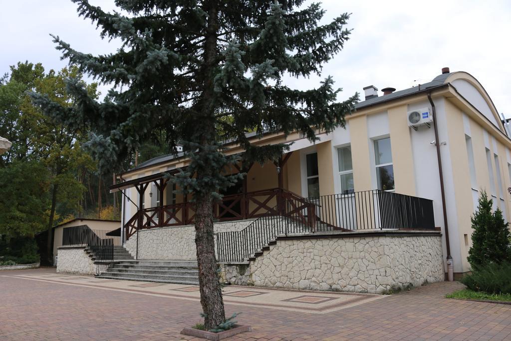 Hotel Lachowka Krepiec Luaran gambar