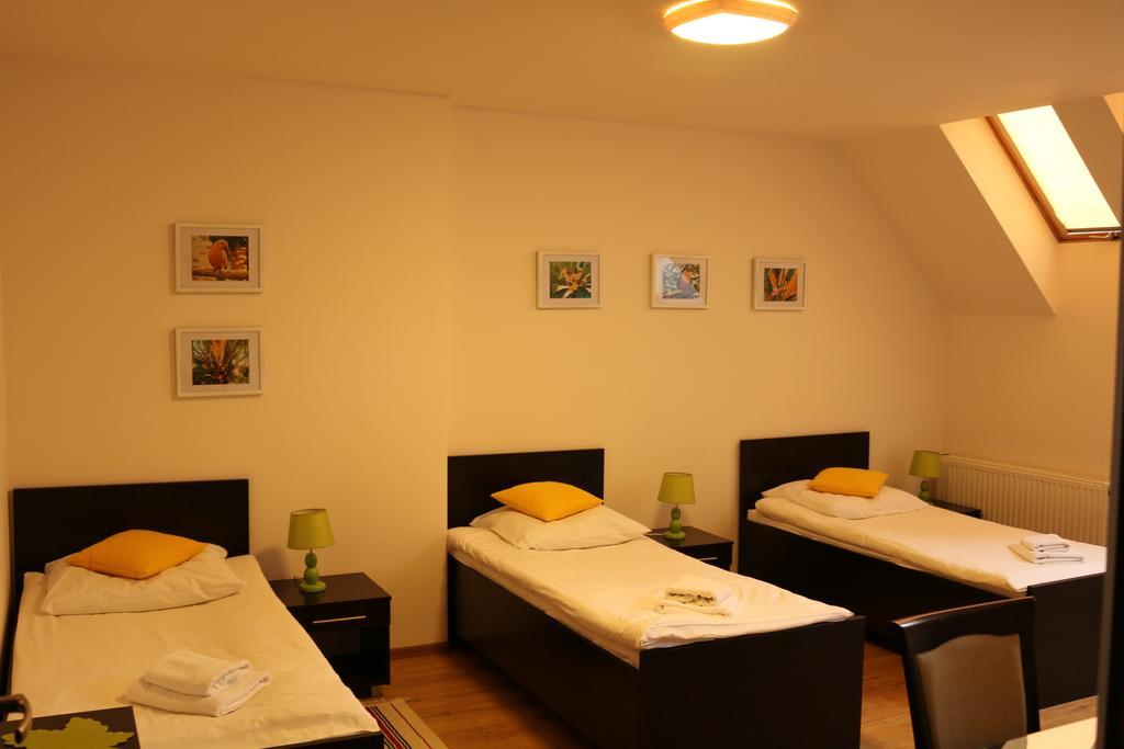 Hotel Lachowka Krepiec Luaran gambar
